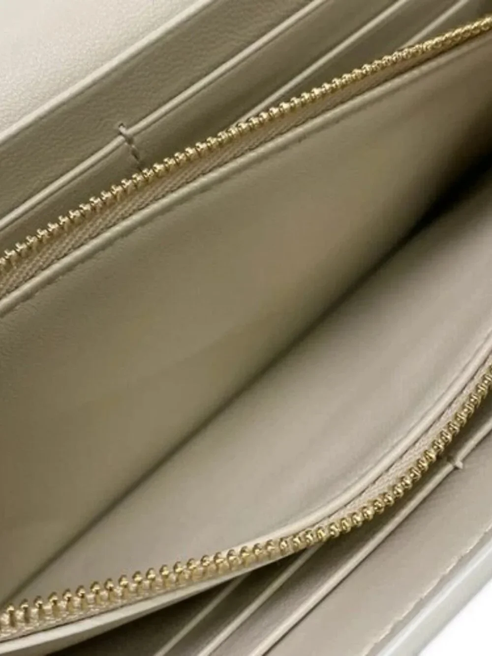 DIOR/ChristianDior Cannage Stitch S4608OSQM73UU Beige Leather Long Wallet